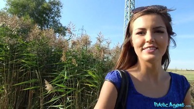  Русская нижняя осталась довольна БДСМ-проёбом в исполнении кагтавого друга 
