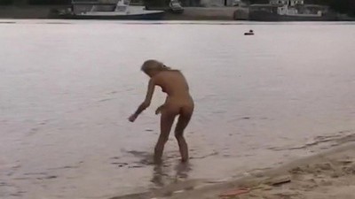 На пляже, Домашнее,