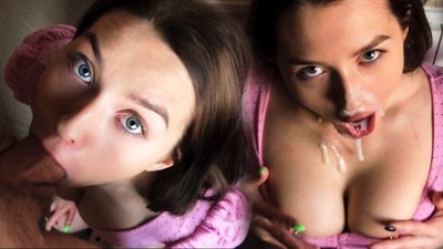 Рыжеволосая молодка мастурбирует мужику хер