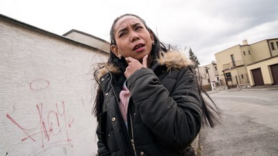 Amanda Tate делает массаж своему мужчине